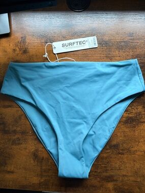 Jolyn Elzie Bikini Bottoms Medium